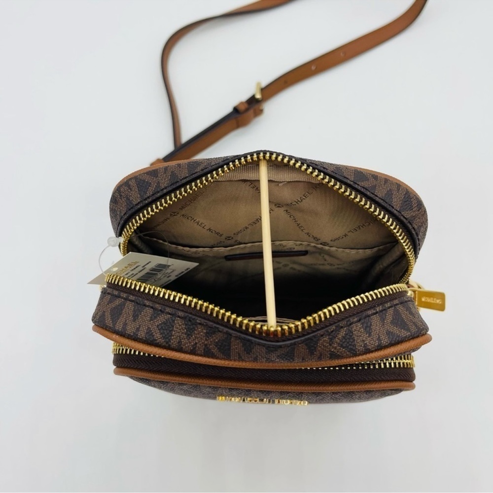 Michael Kors Medium NS Chain Xbody
Bag Brown - Picture 9 of 11
